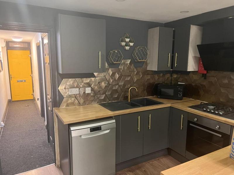 Apartamento 6D Hosting Coventry Exterior foto
